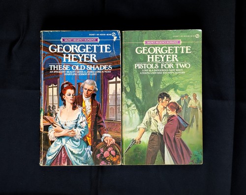 Lot Of 8 Georgette Heyer Books Pistols False Colours Ajax Devils Cub Black Moth - Picture 8 of 16