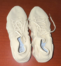 Men's White Low Top Lace Up Athletic Sneaker Shoes