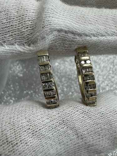 Zales 10k Gold Natural Diamond Earrings Oval Hoops - Picture 2 of 9