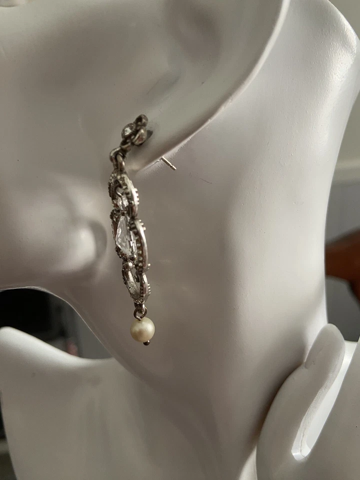 Pendientes colgantes de cristal y perlas Brighton Foto 2 de 3