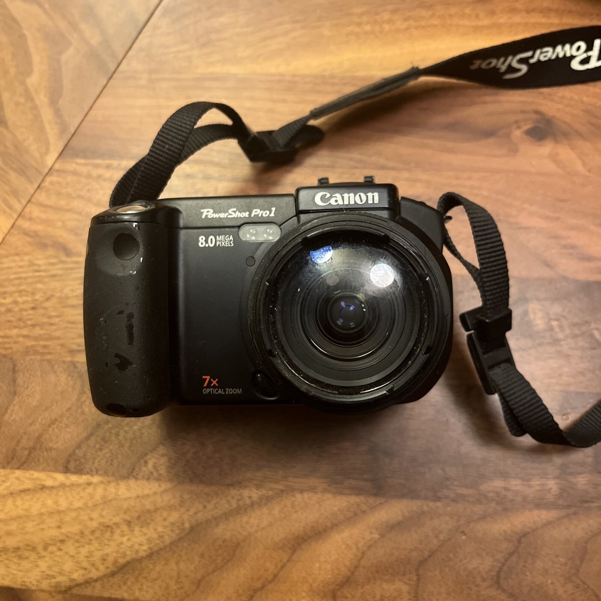 Canon Power Shot Pro 1 7X Optical Zoom 8.0 mega pixels - Parts or