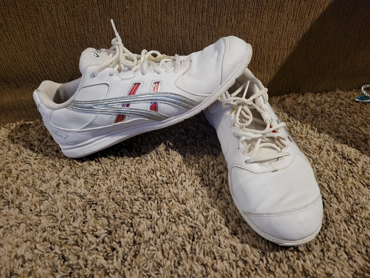 White cheer hotsell shoes canada
