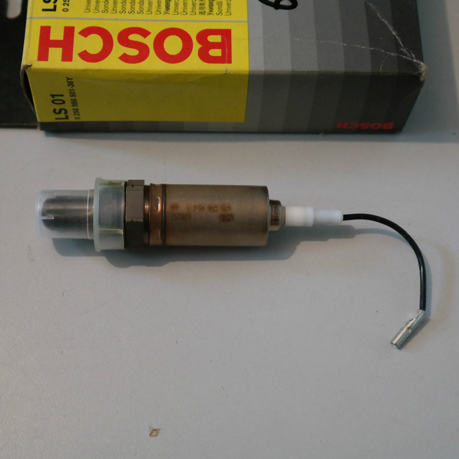 Sonde lambda 0 258 986 501 BOSCH pour BMW MERCEDES-BENZ OPEL AUDI VW RENAULT KIA - Image 2