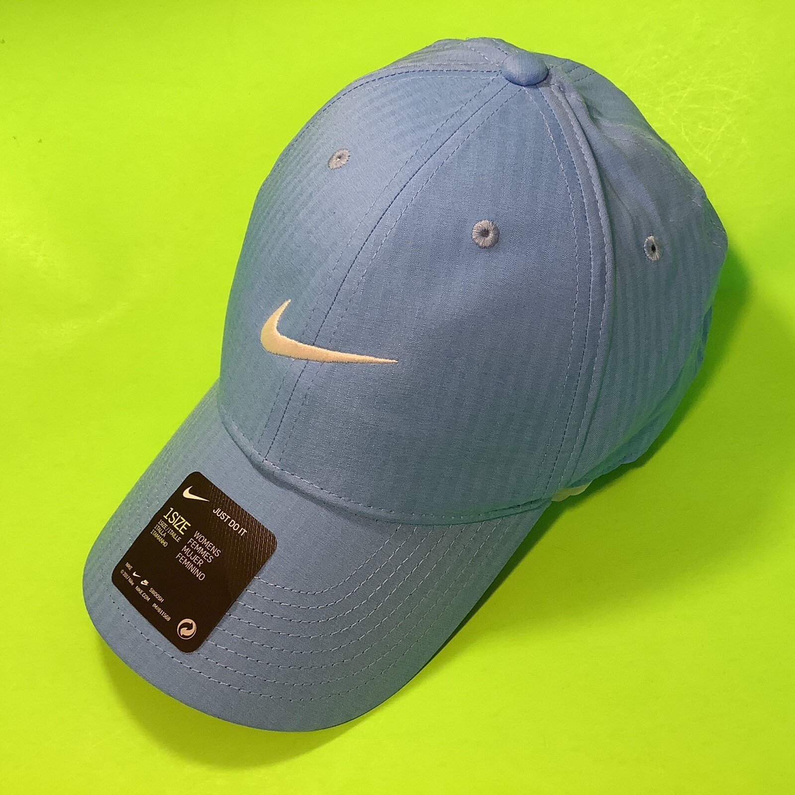 NIKE MISC Adult Unisex Golf Snapback Hat Lightweight ONE SIZE Light Blue NEW