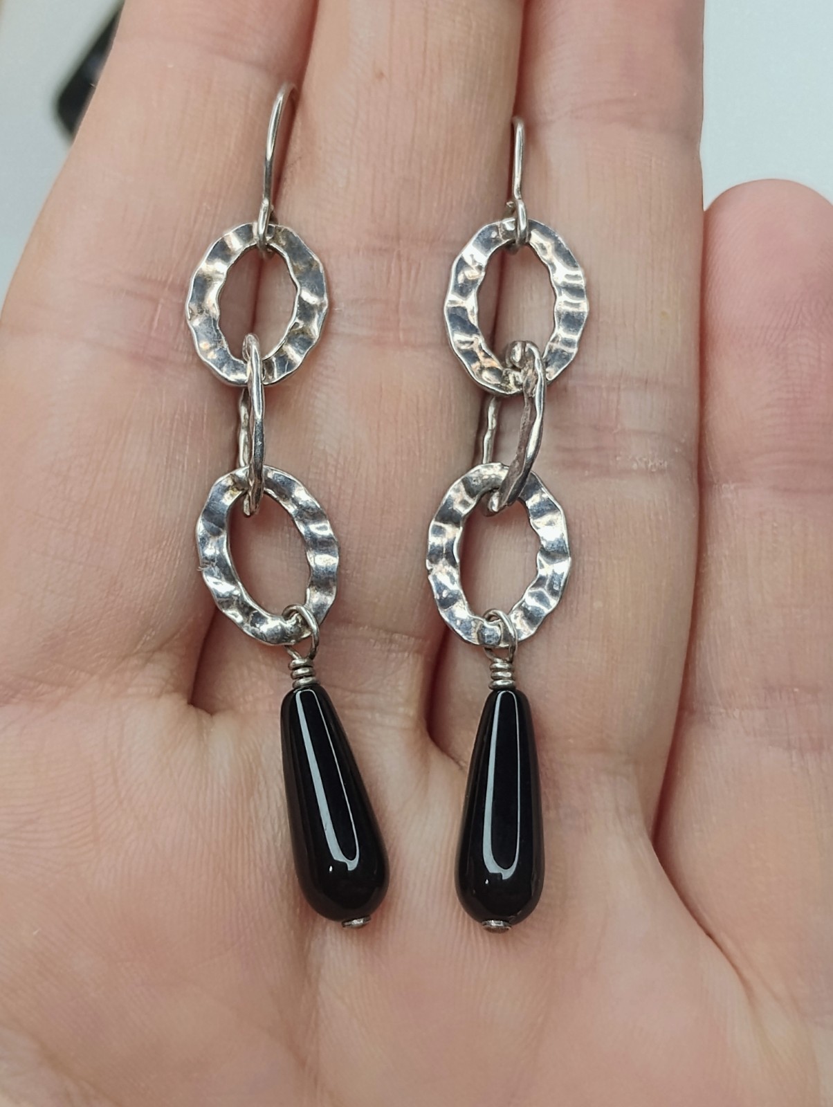 Silpada Hammered Hoop Onyx .925 Sterling Silver Dangle Earrings