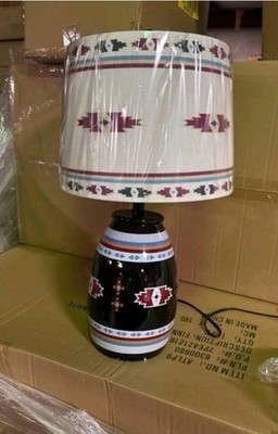 Südwestliche Indianer Tischlampe mit schwarzem Fuß 