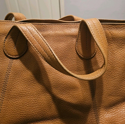 TOD'S Large Leather Bag 