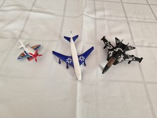 3 verschiedene Flugzeuge Hot Wheels Matchbox Noname Flugzeug Jet