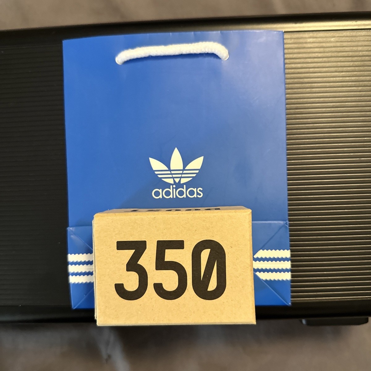adidas gazelle silver green womens Yeezy Boost 350 V2 Zebra