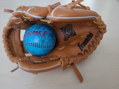 Baseball Handschuh mit Ball