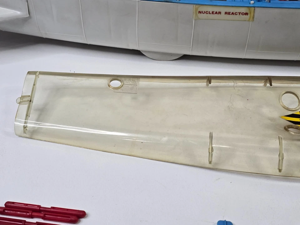 Juguete submarino atómico motorizado REMCO Barracuda de colección con caja LEER Foto 3 de 4