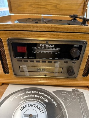 Oak Detrola KM837 Replica Record Player CD Cassette Am/Fm radio