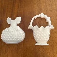Vintage HOMCO Pair Of Mini Hobnail Vases Wall Decor