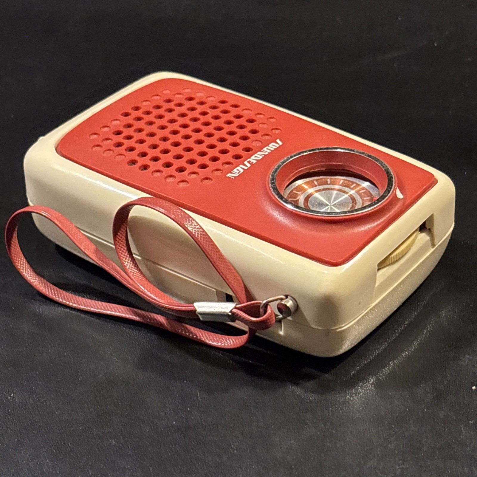 SOUNDESIGN 1177 Transistor Radio - Works In Box With Instructions