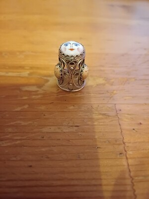 A Beautiful Russian Style Small Filigree Thimble But Unable To Find Certificate.