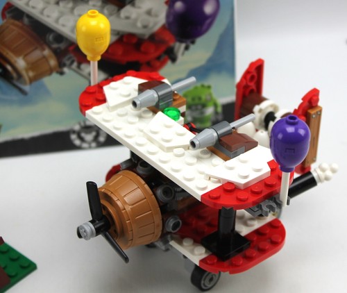 Lego Angry Birds Piggy Plane Attack 75822 - Picture 4 of 7