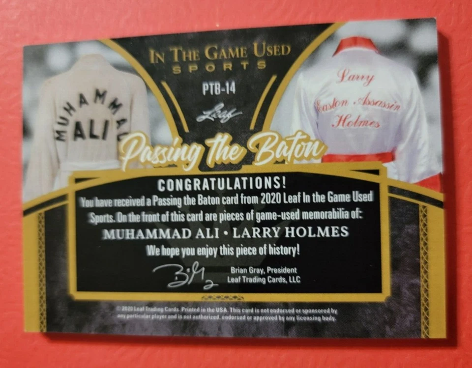 MUHAMMAD ALI Larry Holmes JUEGO DE BOXEO USADO TARJETA RELIQUIA USADA #d2/3 2020 HOJA ITG Foto 2 de 3