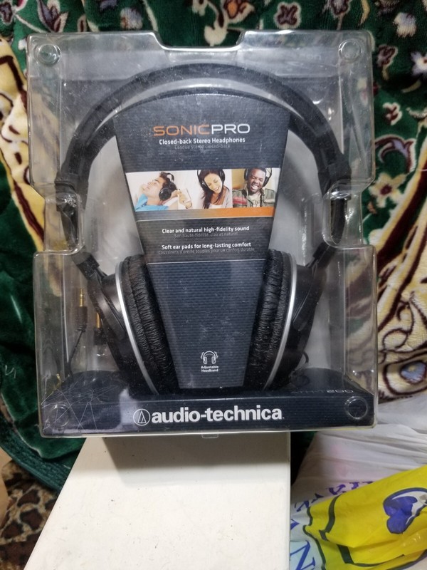 AUDIO TECHNICA HEADPHONES Ath -t200