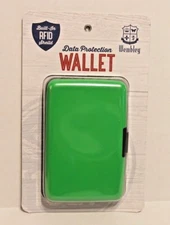 Wembley Men's Green Data Protection Wallet with Built-In RFID Shield NEW