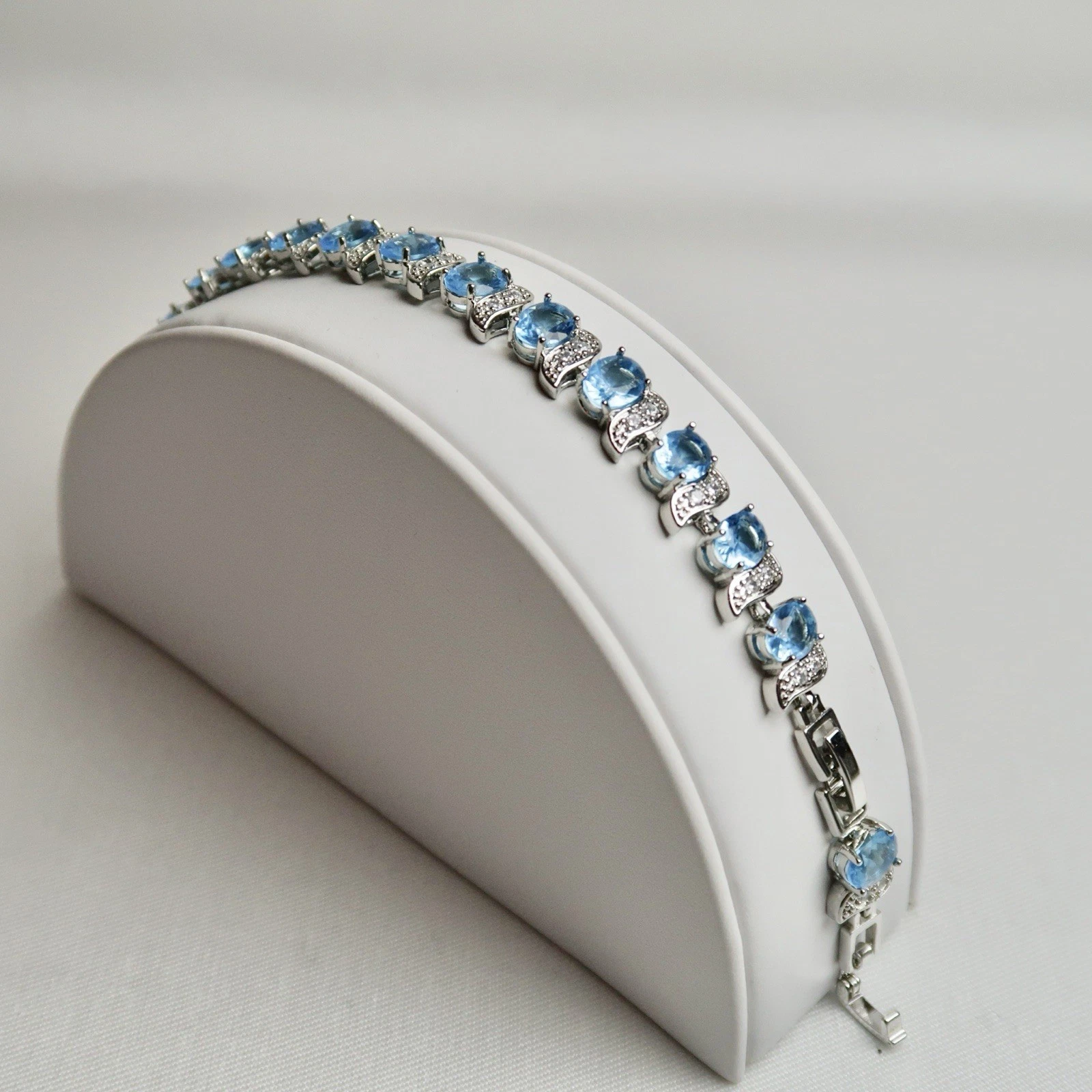 Elegant Blue CZ Stones Sparkle Silver Tone Tennis Vintage Bracelet Jewelry Br91