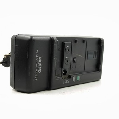 Sanyo VAR-30B 10V ~ 1,3A AC Netzteil Adapter Schwarz Gebraucht Funktionstüchtig