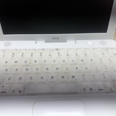 2002 Vintage Apple iBook A1005 700MHz 128MB RAM Laptop NO HDD NO