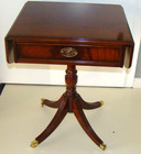 Beistelltisch / Lampentisch von " HELDENSE "