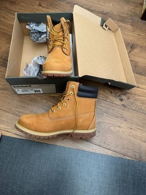 Timberland Women s 6  Double Collar Boots White Size 9 TB042687 Waterproof