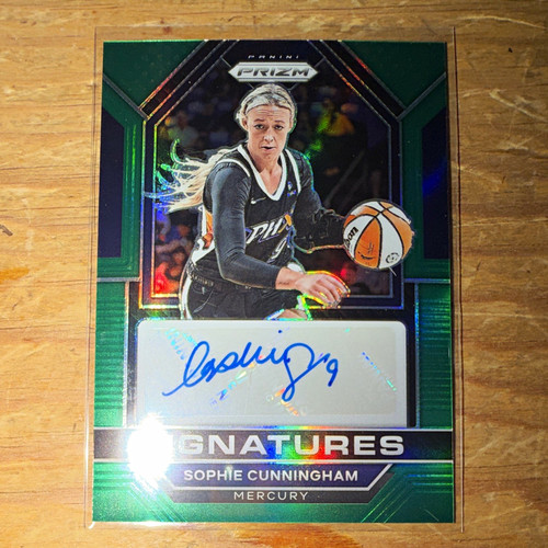 Sophie Cunningham [Green] #SG-SCN 2023 Panini Prizm WNBA Signatures card