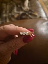 18ct Yellow Gold Three-Stone Trilogy Ring with 3 Round White Diamonds