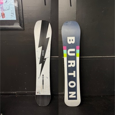 Burton Custom Flying V Snowboard Size 156cm (2021 Model) 