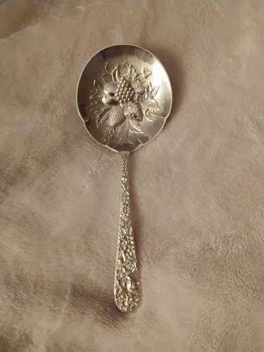 S. Kirk & Son REPOUSSE Sterling Silver 5-1/4" Bon Bon Server Spoon 29 gram #4299