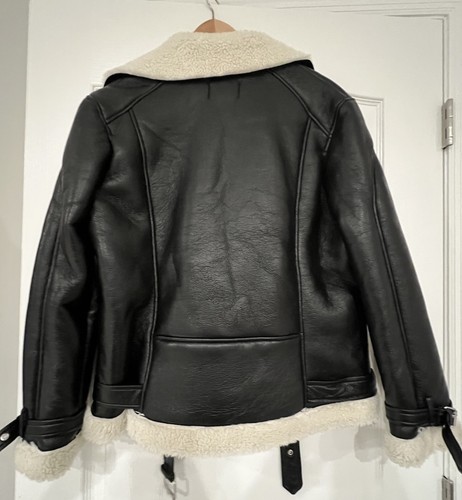 Chaqueta VIGOSS de cuero y piel de oveja negra/blanca talla M - Imagen 5 de 5