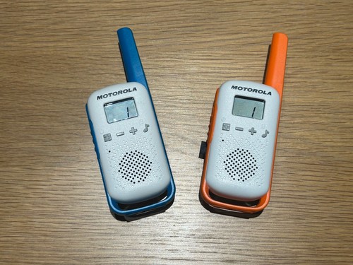 Motorola Talkabout T42 Two way Radio Walkie Talkie Compact Multi Handset - Photo 2/6