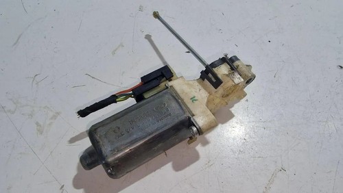 BMW 3 Cabrio E46 Sitzsteuerungsmotor vorne rechts 0390201929 1.90 34163443