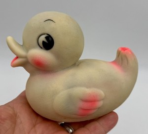 Vintage Soft Rubber Duck Bath Toy - floats but never had a squeaker - 5.5" wide