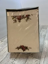 VTG Moss Rose Montag Boxed Stationary Set 40 Sheets & 20 Envelopes