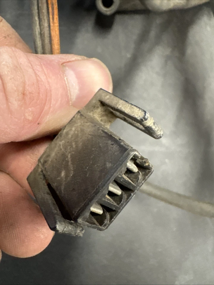 1110717 Delco-Remy Distributor 1978-82 GMC C15 C25 C35 G15 G25 G35 Jimmy - Imagem 4 de 4