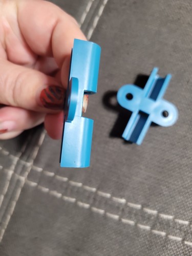 1977 Riviton 300 Master Set-Game Parts 2 Blue Axle Brackets ONLY! PARTS ONLY! - Picture 5 of 6