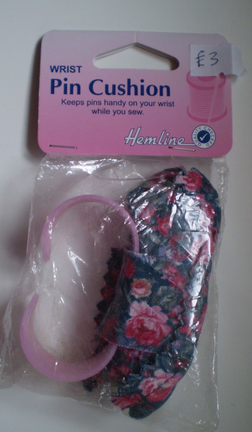 Wrist Pin Cushion - Hemline 276
