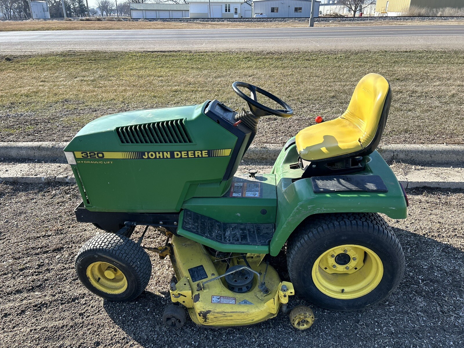 John Deere 320 Garden Tractor Running Machine With Blade & 48 Inch Mower 536 Hrs eBay