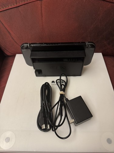 Nintendo Switch 32GB Console with Gray Joy‑Con - Picture 2 of 10