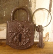 DEKO VORHÄNGESCHLOSS MIT SCHLÜSSELBUND ANTIK NOSTALGIE STIL GARTEN GUSSEISEN NEU