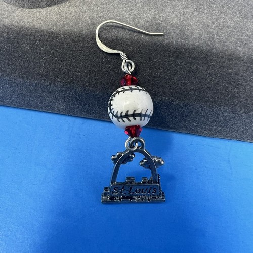 Redbirds St. Louis Cardinals Earrings and Neckless Pendent - Picture 15 of 23