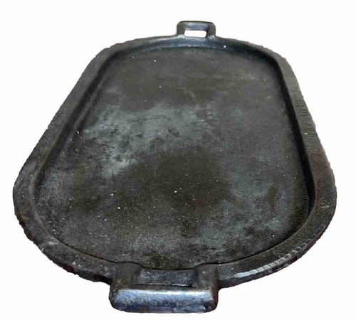 Vintage Cast Iron Fajita Skillet - Picture 6 of 7
