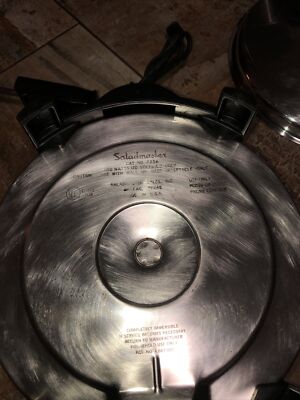 Saladmaster 7256 Oil Core Electric Skillet w/ Vapo Lid & Power