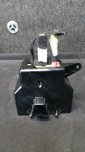 D95-0 * Mercedes W204 Mopf A0035422619 Stützbatterie Zusatzbatterie Relais