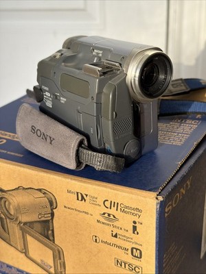 SONY Handycam デジタルビデオカメラTRV22 SONY Handycam CCD-TRV22 8mm Camcorder Camera UNTESTED 27242622067