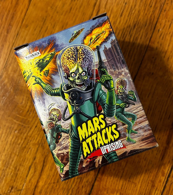 Mars Attacks! Uprising - Full 90-card Boxed Set - 2020