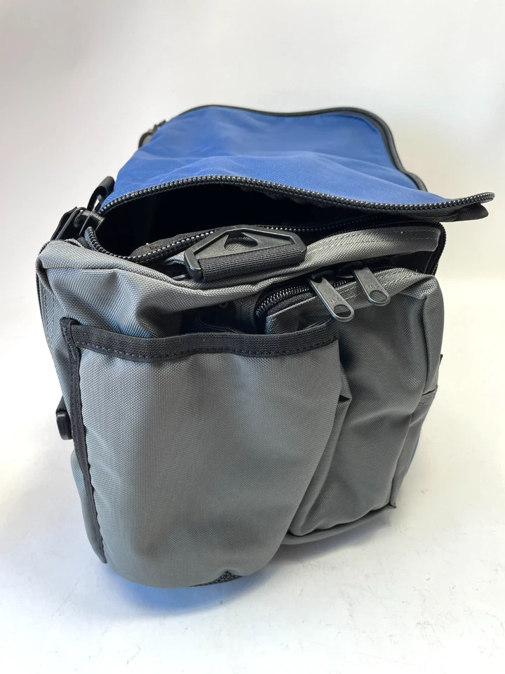 Bolsa de golf Innova Disc DISCarrier tiene capacidad para 25 discos Foto 4 de 4